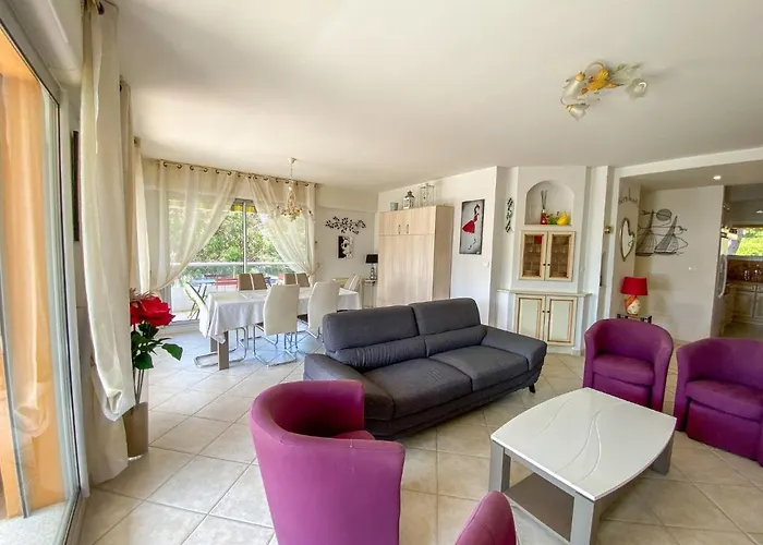 Les Palmiers-2 By Interhome * Le Lavandou